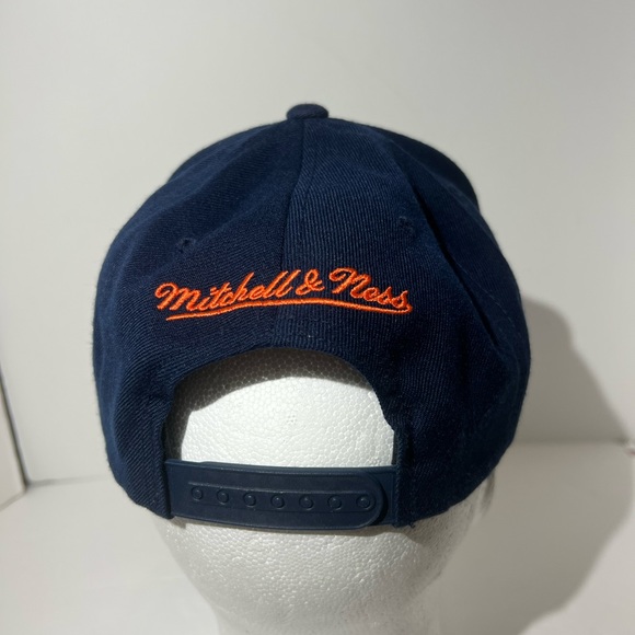 Mitchell and Ness Bears football snapback hat - Picture 3 of 6